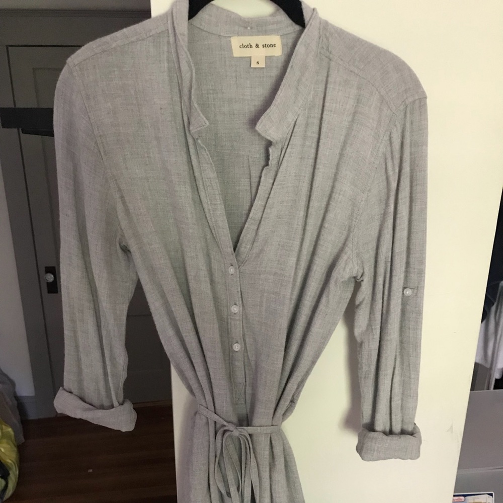 Cloth & Stone long sleeve gray dress